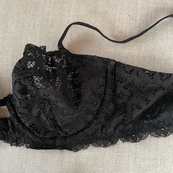 Victoria’s Secret Lingerie Set - Picture 4 of 4